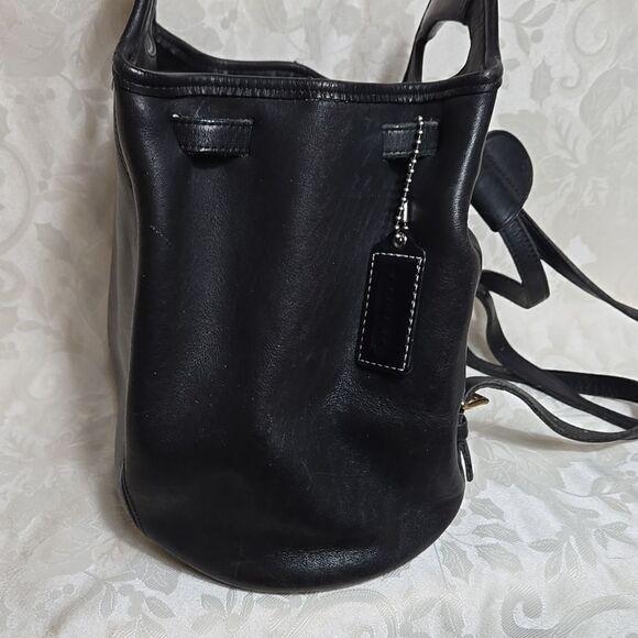 Coach Vintage 90s Black Leather Drawstring Backpack - Picture 5 of 10